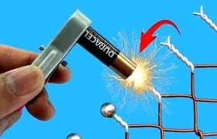 (ویدئو) نحوه تعمیر کردن شیردوش حمام؛ یک روش برای جوشکاری با باتری 1.5 ولتی