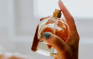 6 عطر ارزان با بویی مشابه عطرهای لوکس و گران قیمت