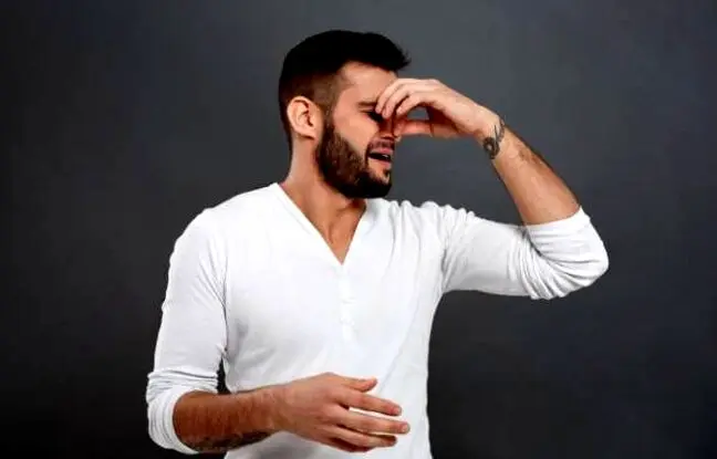 روش هایی که بهت کمک میکنه تا بوی بد چرم رو، از کیف و لباس تا مبل و کفش از بین ببری!