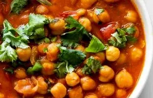 اگه به دنبال غذای گیاهی و بدون گوشت هستی این خوراک نخود رو بپز!