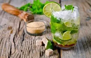 این شربت خوش طعم بهاری را سه سوته آماده کن