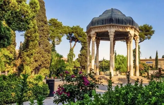 فال حافظ امروز جمعه 4 خرداد ماه 1403