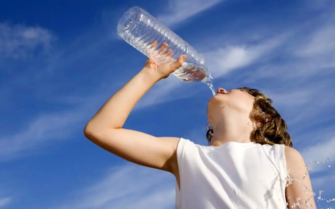 خنک و سالم بمانید؛ بهترین نویشیدنی های طبیعی برای غلبه بر گرمازدگی