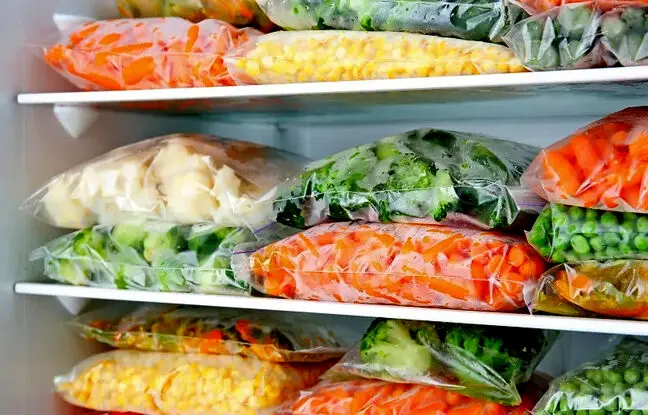 این مواد غذایی فریز شوند بی خاصیت می شوند