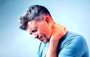 5 حرکت کششی و تقویتی برای تسکین فوری گردن درد