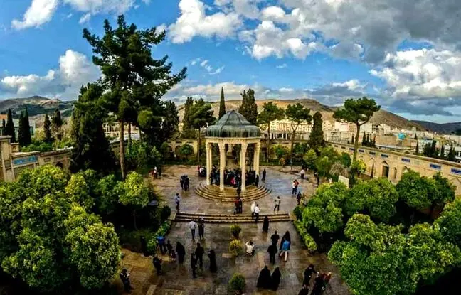فال حافظ امروز چهارشنبه 9 خرداد ماه 1403