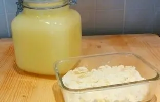 خواص آب پنیر برای سلامتی و بدنسازی + طرز تهیه و عوارض