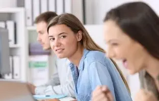8نشانه دوست حسود