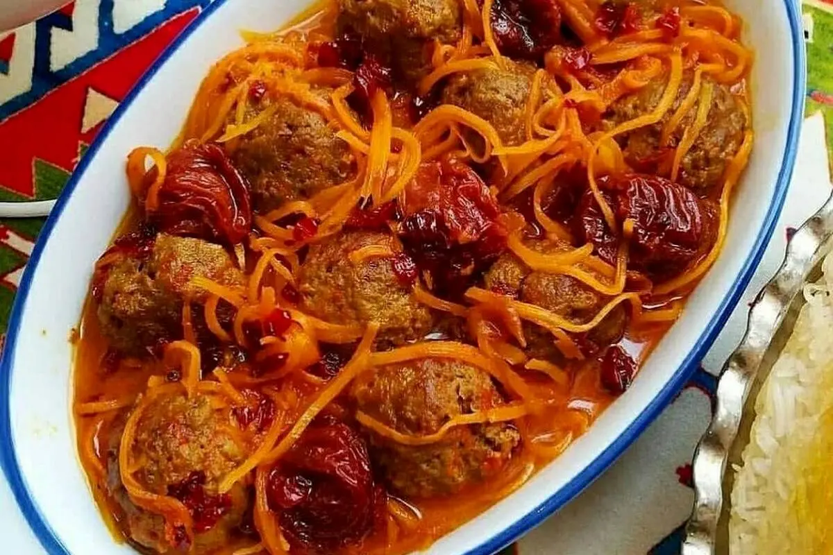 طرز تهیه خورش آلو هویج تبریزی، غذای اصیل و خوشمزه