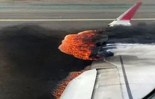 (ویدئو) لحظه وحشتناک برخورد هواپیمای ایرباس با ماشین آتش‌نشانی روی باند؛ آتش گرفتن هواپیما