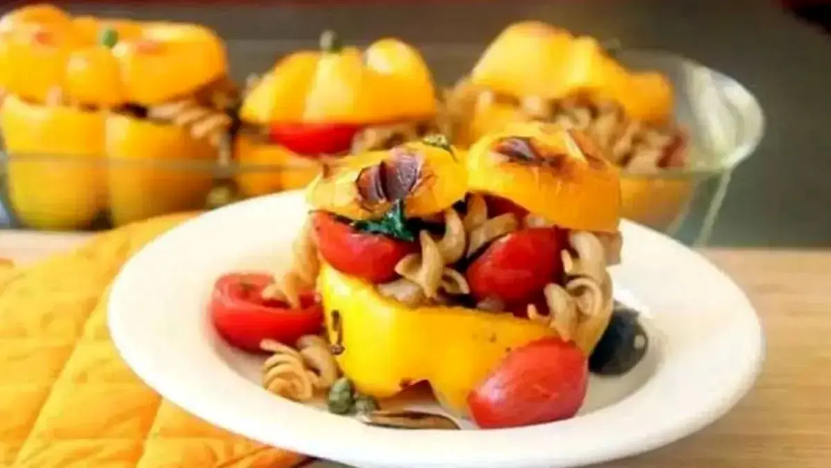 یک غذای متفاوت: طرز تهیه دلمه ماکارونی خوشمزه