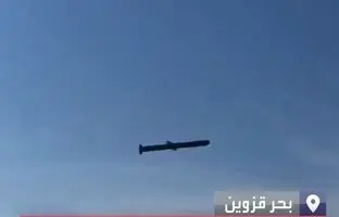 (ویدئو) لحظه عبور موشک‌های روسیه از کنار قایق ماهیگیری بر فراز دریای خزر