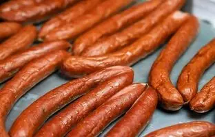 (ویدئو) بررسی یک هات داگ زیر میکروسکوپ