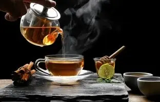 روش صحیح دم کردن چای | ۵ اشتباه که عطر و طعم چای را خراب می‌کند
