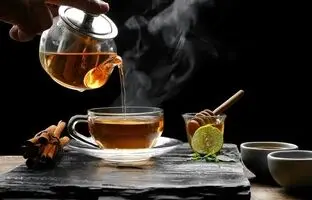 روش صحیح دم کردن چای | ۵ اشتباه که عطر و طعم چای را خراب می‌کند