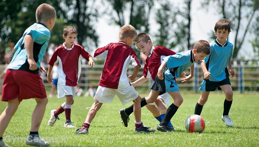ورزش در گرمای تابستان برای کودکان: فواید، خطرات و نکات ایمنی