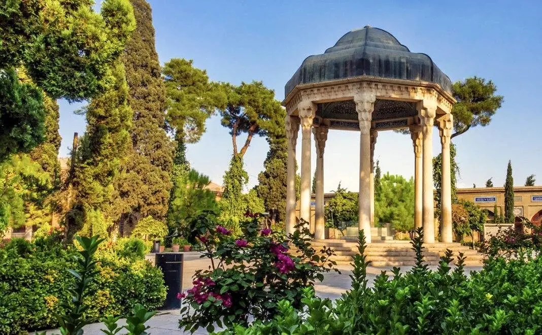 فال حافظ امروز چهارشنبه 17 مرداد ماه 1403