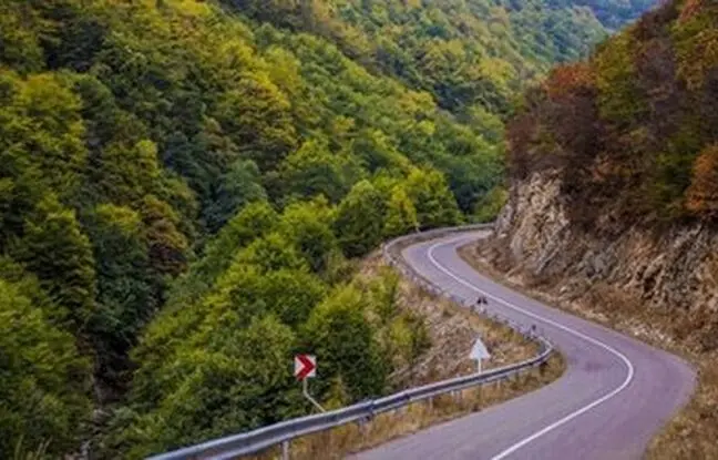 راهنمای سفر با ماشین شخصی به ارمنستان+ جذاب‌ترین جاهای دیدنی
