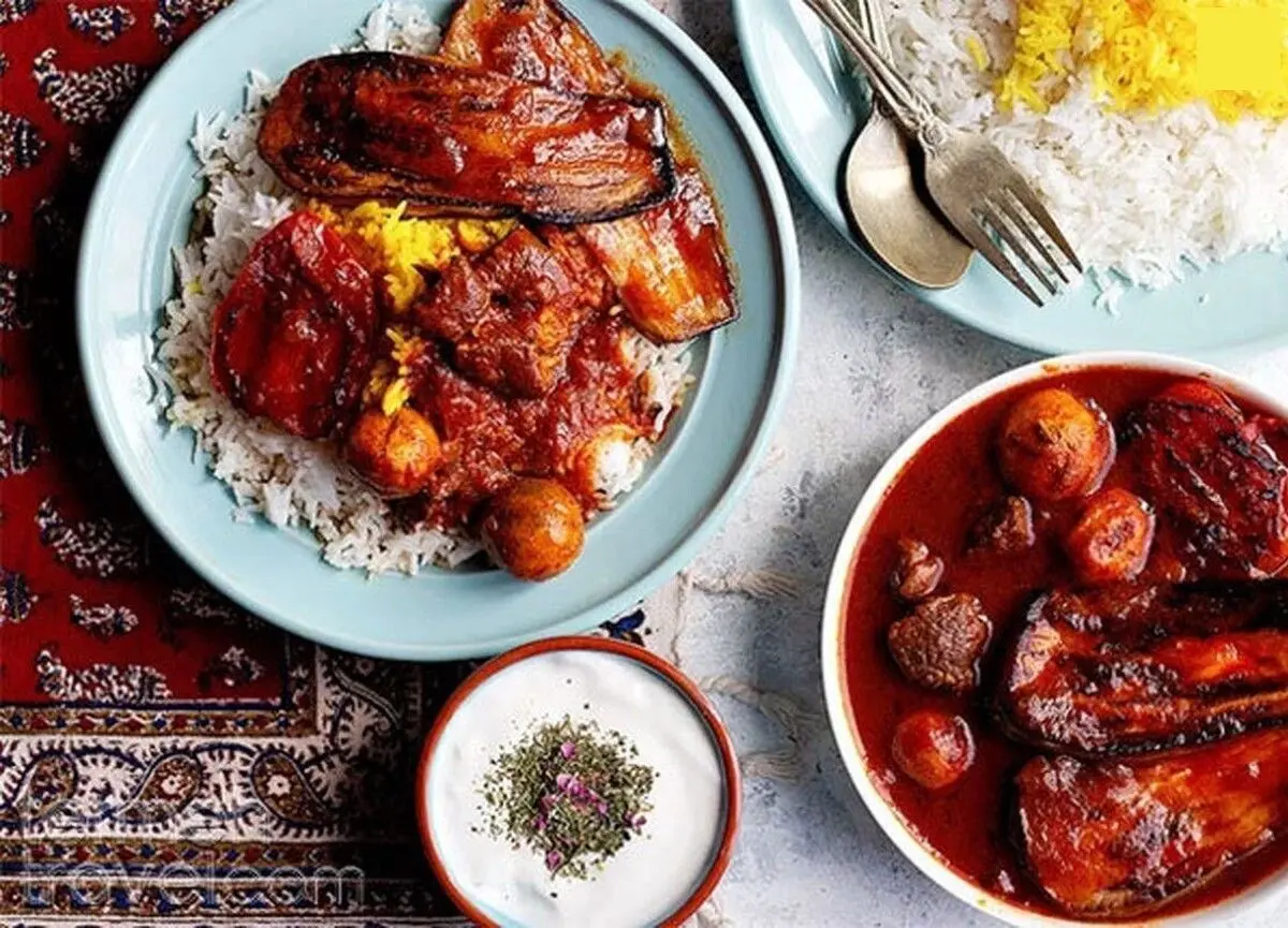 خورش بادمجان مجلسی به سبک بازاری: طعمی اصیل و به یاد ماندنی