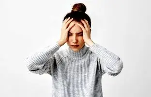 استرس و اضطراب چه تفاوتی با هم دارند؟ + بررسی علائم و راهکارهای درمانی