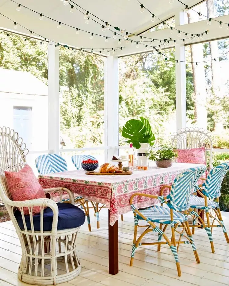 ۶ ایده دکوراسیونی کم هزینه و آسان برای اتاق نشیمن در فصل تابستان