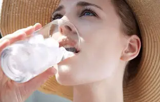 میل به یخ خوردن می‌تواند نشانه این بیماری باشد