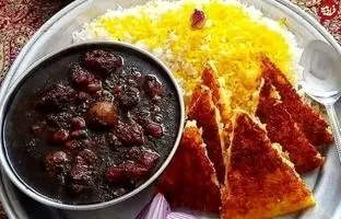 قورمه سبزی در شهرهای مختلف ایران چطور تهیه می‌شود؟