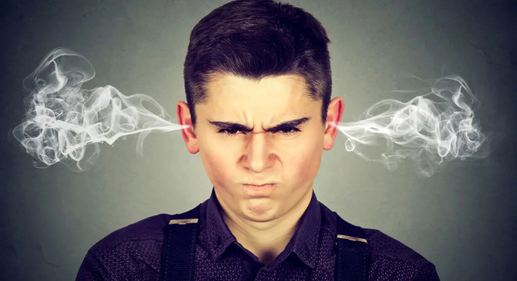 ۲۰ راهکار موثر در نحوه برخورد با نوجوان پرخاشگر و عصبی