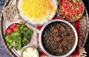 طرز تهیه قرمه سبزی؛ قلق‌های مهم برای جاافتادن آن