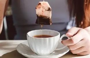 این نوشیدنی را هرگز داغ ننوشید