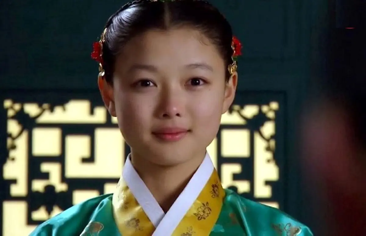 (تصاویر) تغییر چهره بازیگر کودک نقش «دونگ یی» بعد 14 سال در 25 سالگی