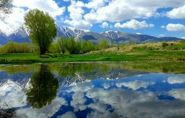 کشف آبشارها و رودخانه‌های خروشان سراب در گرمای تابستان