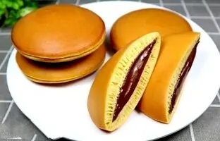(ویدیو) طرز تهیه «پنکیک» خوشمزه ژاپنی به یک روش آسان و سریع