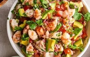 طرز تهیه سالاد میگو: دسر خوشمزه فرانسوی