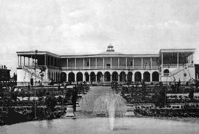 تصاویر کمتر دیده شده از کافه بلدیه تهران که دیگر وجود ندارد