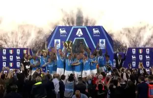 مراسم جشن قهرمانی ناپولی در سری آ 2024/25 + ویدئو