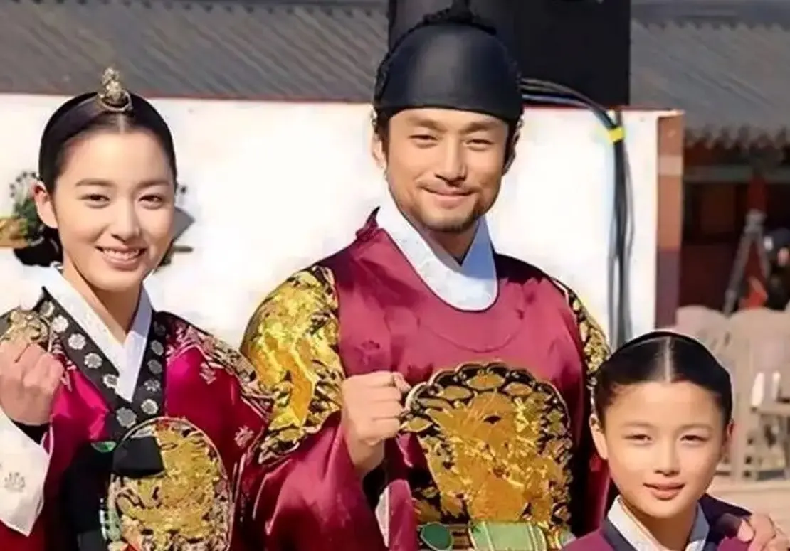 عکس‌های عروسی «امپراتور سوکجونگ» (سریال دونگی) در 33 سالگی