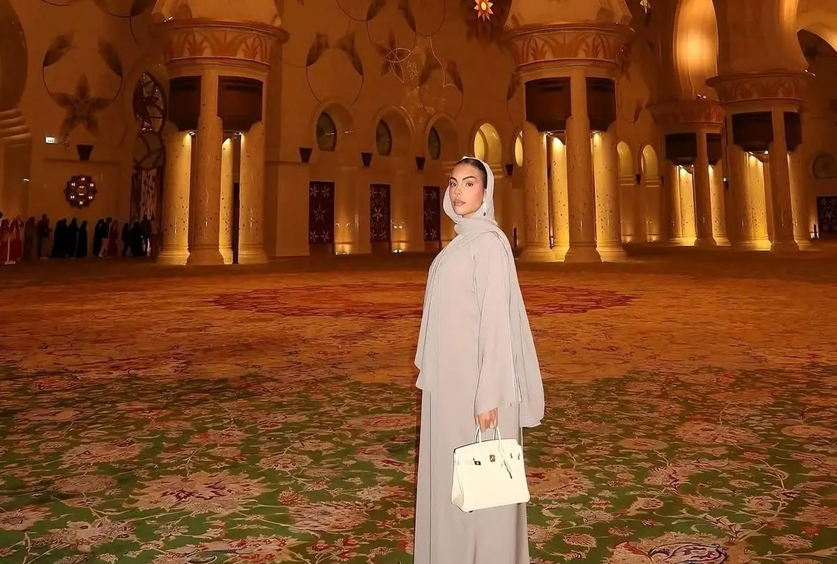 پاپاراتزی خارجی؛ حجاب همسر رونالدو در مسجد شیخ زاید ابوظبی 