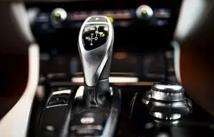 آیا گیربکس‌های اتوماتیک کلاچ دارند؟