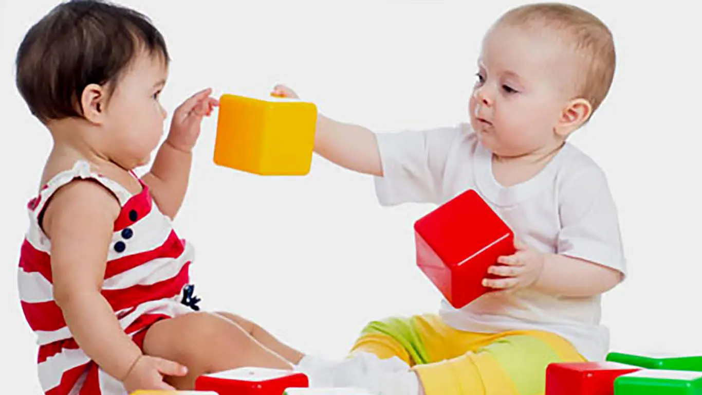 
هزار روز طلایی زندگی کودک چیست و چرا مهم است؟
