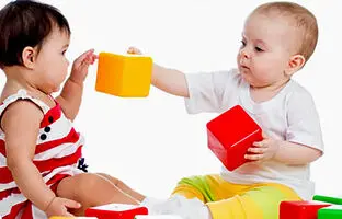 
هزار روز طلایی زندگی کودک چیست و چرا مهم است؟
