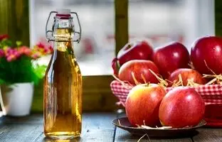 ۷ فایده نوشیدن سرکه سیب قبل از خواب