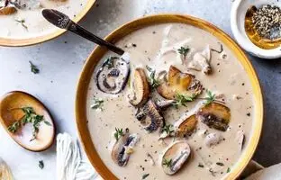 سوپ قارچ و پیاز؛ سوپ خوشمزه و داغ برای فصل پاییز