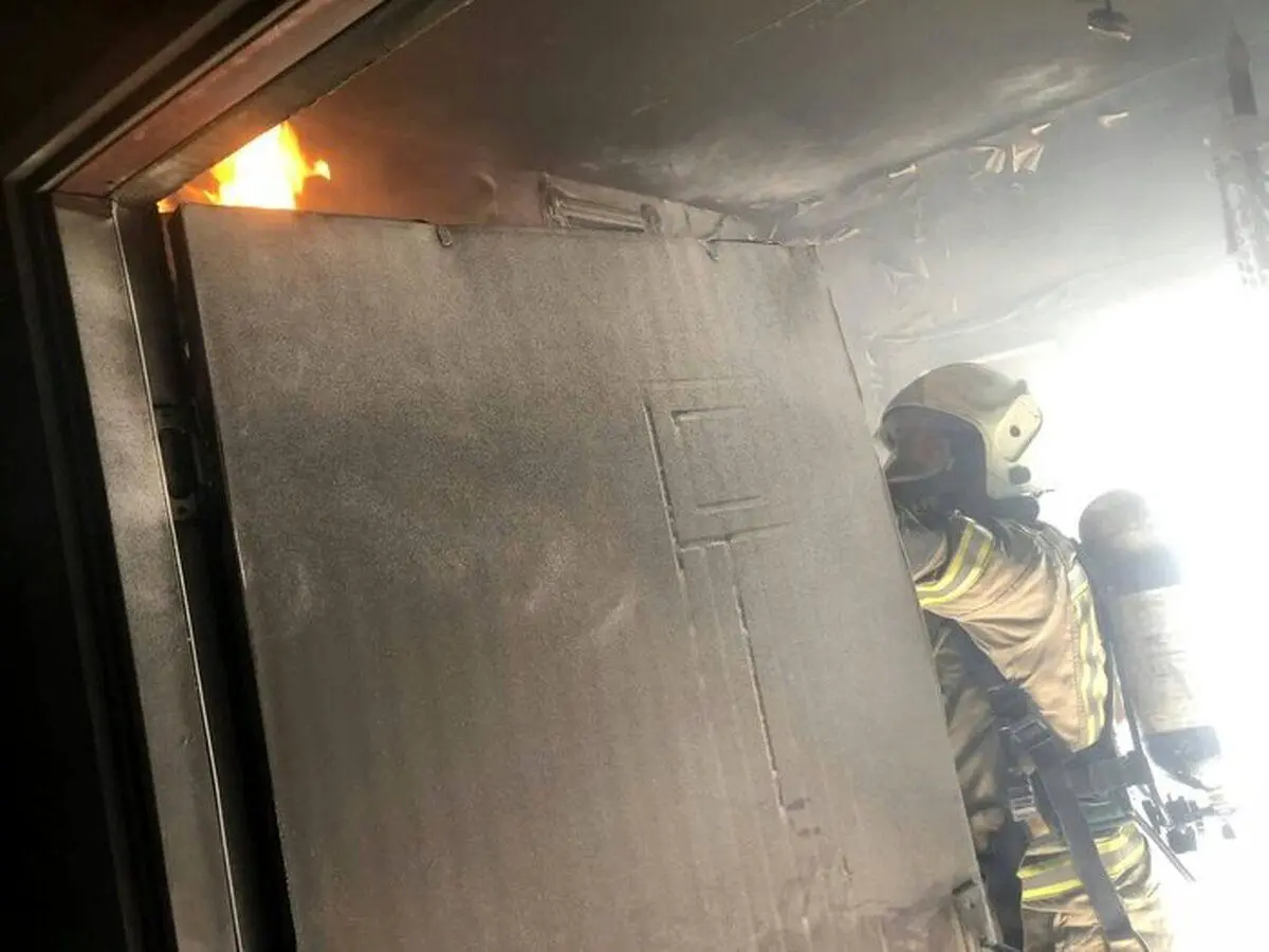 آتش‌سوزی انبار قطعات خودرو در خیابان آزادی
