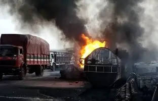 (ویدئو) در تصادف تانکر سوخت در نیجریه ۴۸ نفر کشته شدند