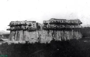 قلعه باستانی بلاشگرد سمنان وقتی هنوز مسکون بود، 160 سال قبل + عکس