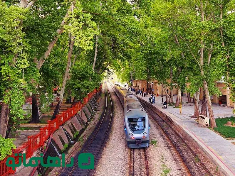با قطار به استقبال بهار؛ ۵ مسیر شگفت‌انگیز ریلی برای سفر نوروزی + قیمت