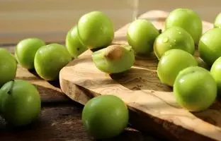 ساده ترین روش خشک کردن گوجه سبز در خانه