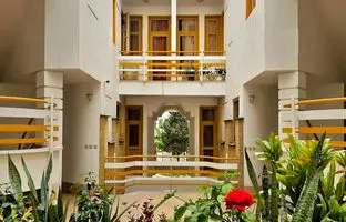  ساختمانی در ترکیه که معماری‌اش مثل چند متر پارچه است! 