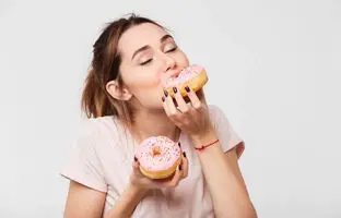 چرا بعد از غذا خوردن میل به شیرینی داریم؟
